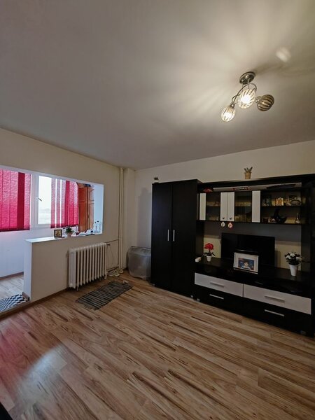 Basarabiei, Colegiul Anghel Saligny, 2 camere